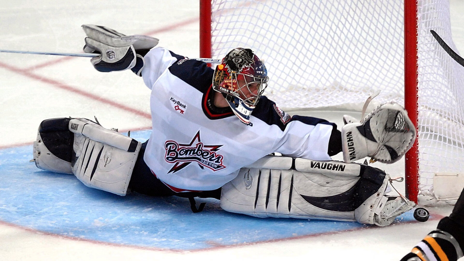 华体会官网入口-“从泥泞到雪地：极端环境下的速度较量”，我们从泥泞中走来